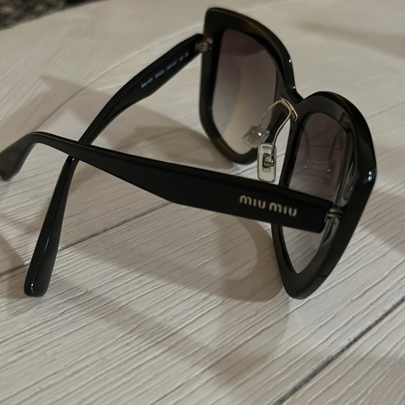 Authentic Miu Miu Sunglasses - Picture 2 of 7